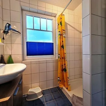 Doppelhaushaelfte-kornblume *