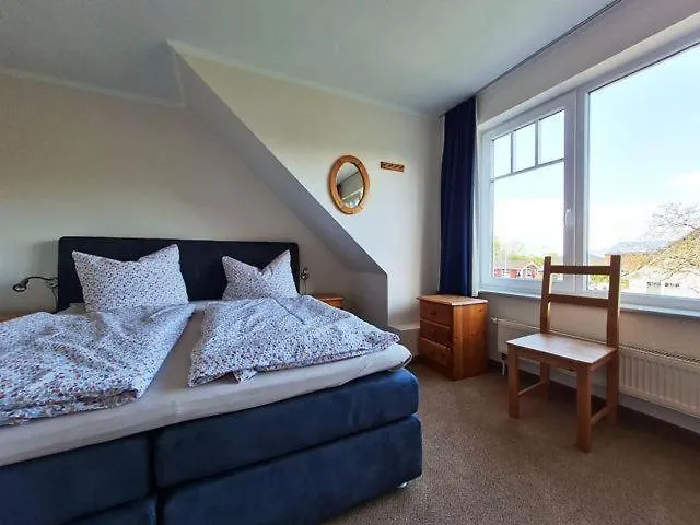 Doppelhaushaelfte-kornblume Feriehus Presen